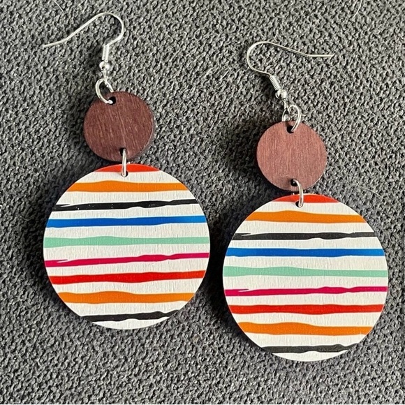 Colorful Striped Earrings - Picture 3 of 3